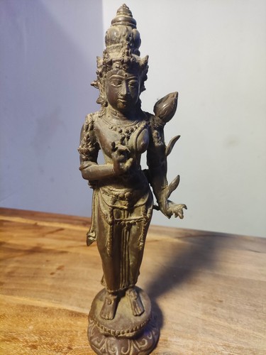 Bronze figur stehende tara - figur,