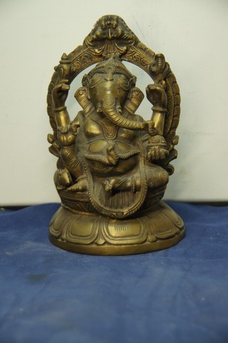 Massive ganesha statue messing - massive,