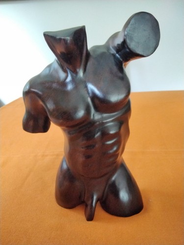 Männliche figur aus schwerem - männliche,