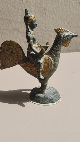 Asiatischer bronce reiter auf - asiatischer,