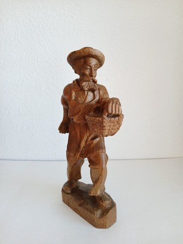 Holzfigur bauer beim säen - beim,